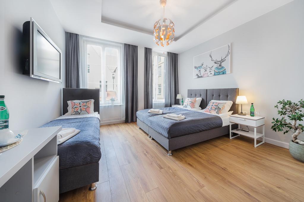 Six Suites, Old Town Гданьск Экстерьер фото