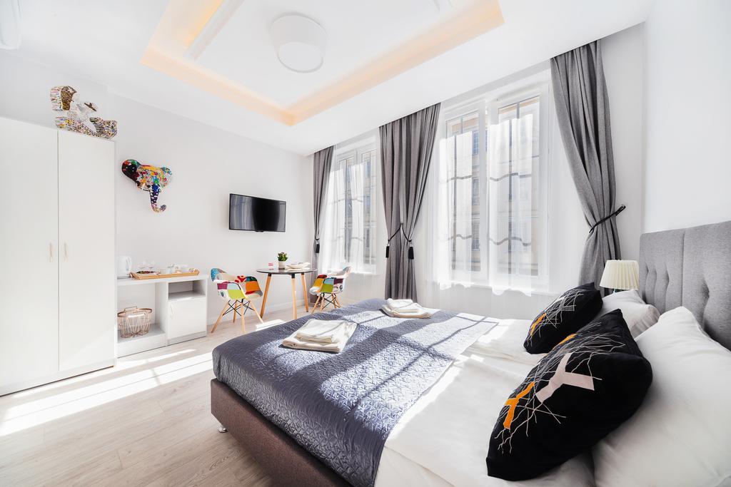 Six Suites, Old Town Гданьск Экстерьер фото